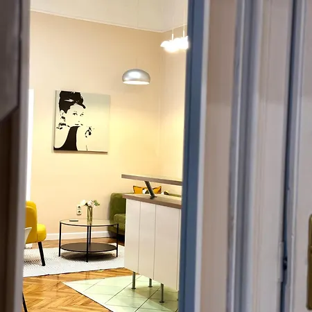 Miracle With Free Parking Apartamento