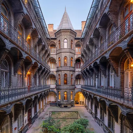 Miracle With Free Parking Appartement Budapest